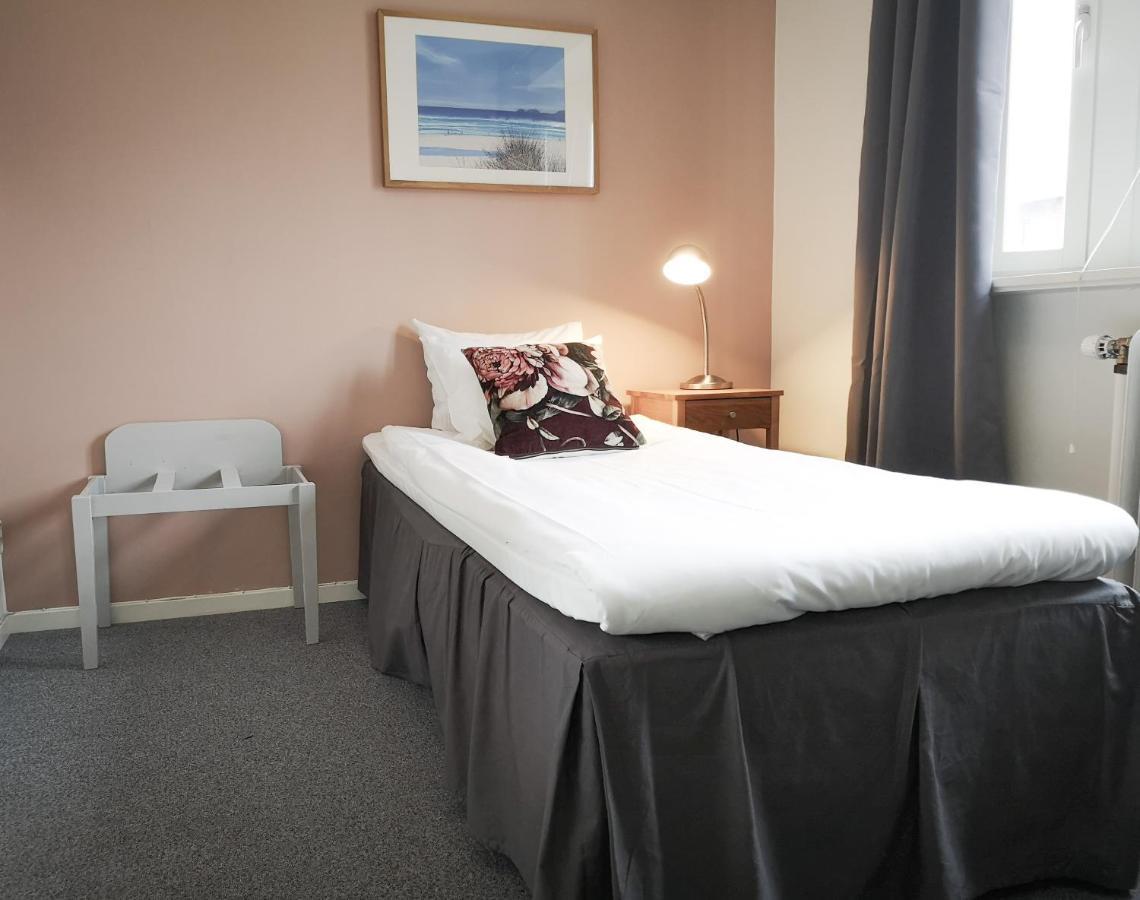 Hotell Apladalen I Vaernamo Екстериор снимка